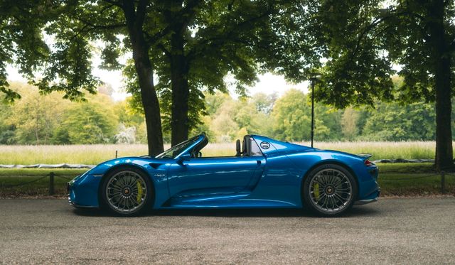 Porsche 918 Spyder - Sonderfarbe / 1. Hand