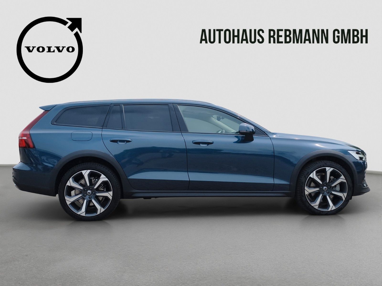 Volvo V60 Cross Country B5 AWD Ultimate foto 7