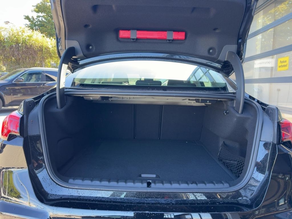 BMW 216 - Bild 14
