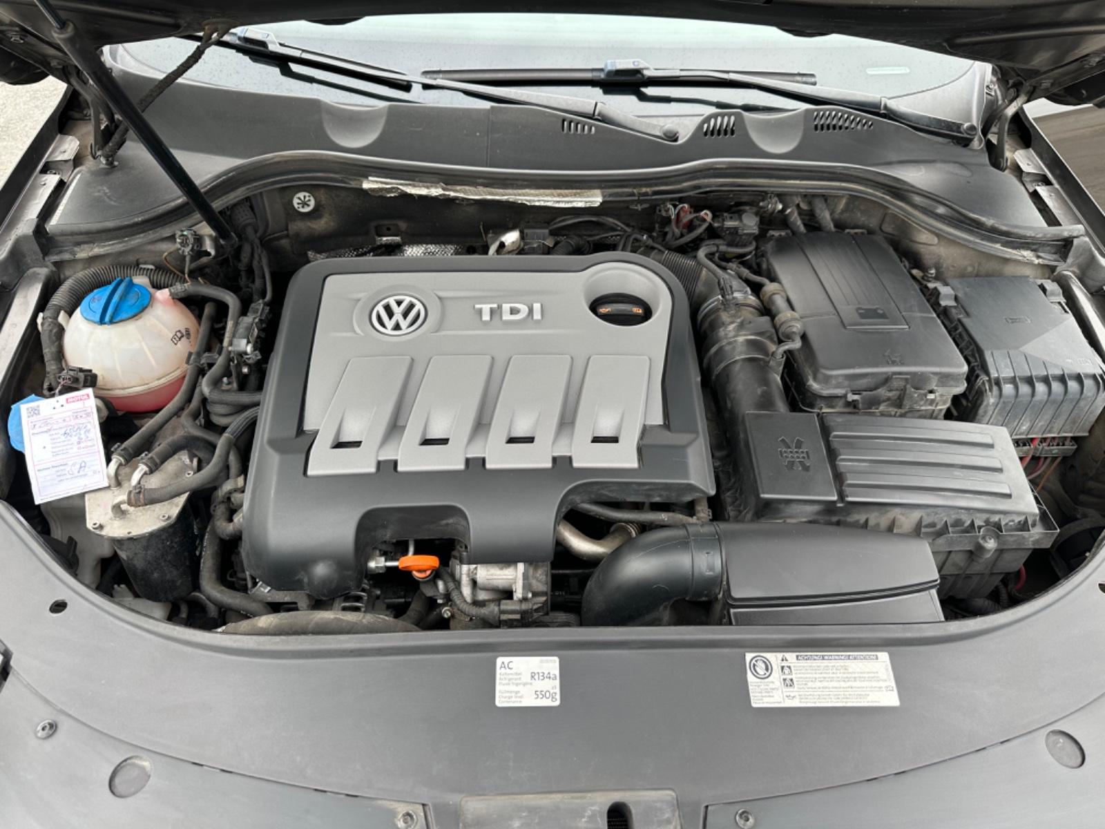 Volkswagen Passat 2012 — photo 27