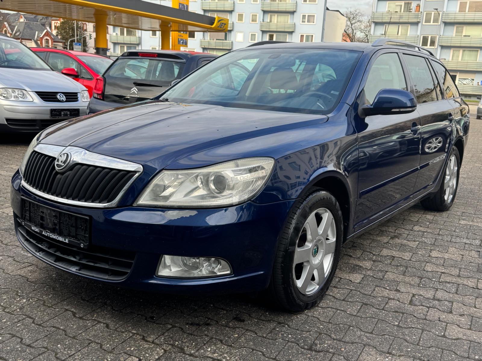 Skoda Octavia Combi Ambiente*Navi*SHZ*PDC*AUTOMATIK*