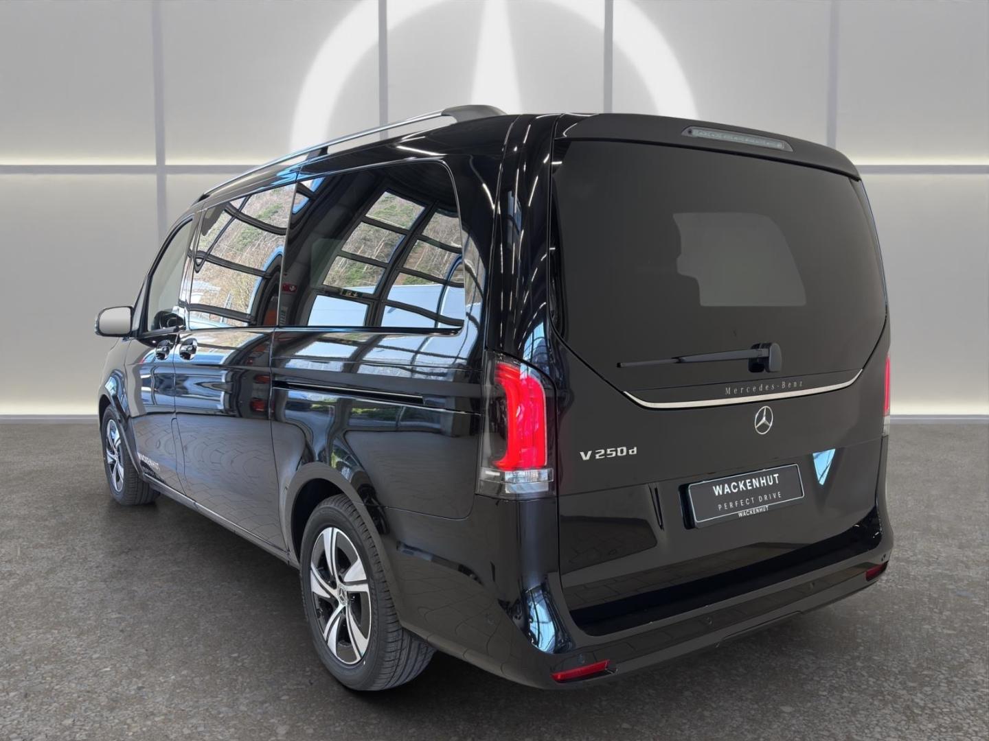 Mercedes-Benz V 250 d STYLE LANG DISTR+AHK+STDHZG+MULTIBE+360°