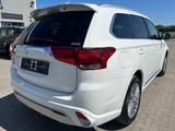 Mitsubishi Outlander 2,4 4WD Plug-in Hybrid *1.Hand* - gebrauchte Mitsubishi Outlander aus dem Jahr 2020