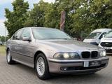 BMW 523i Limousine*XENON*KLIMA*PDC*APPLE CAR PLAY* - BMW 523 in Bonn
