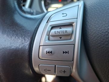 Nissan Qashqai Tekna 1.6 °LED°AHK°Pano°Kamera°SHZ°BF°
