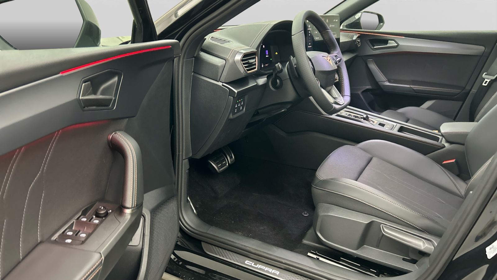 Cupra Leon ST 1.5eTSI DSG 10KM! AHK ACC EDGE foto 5