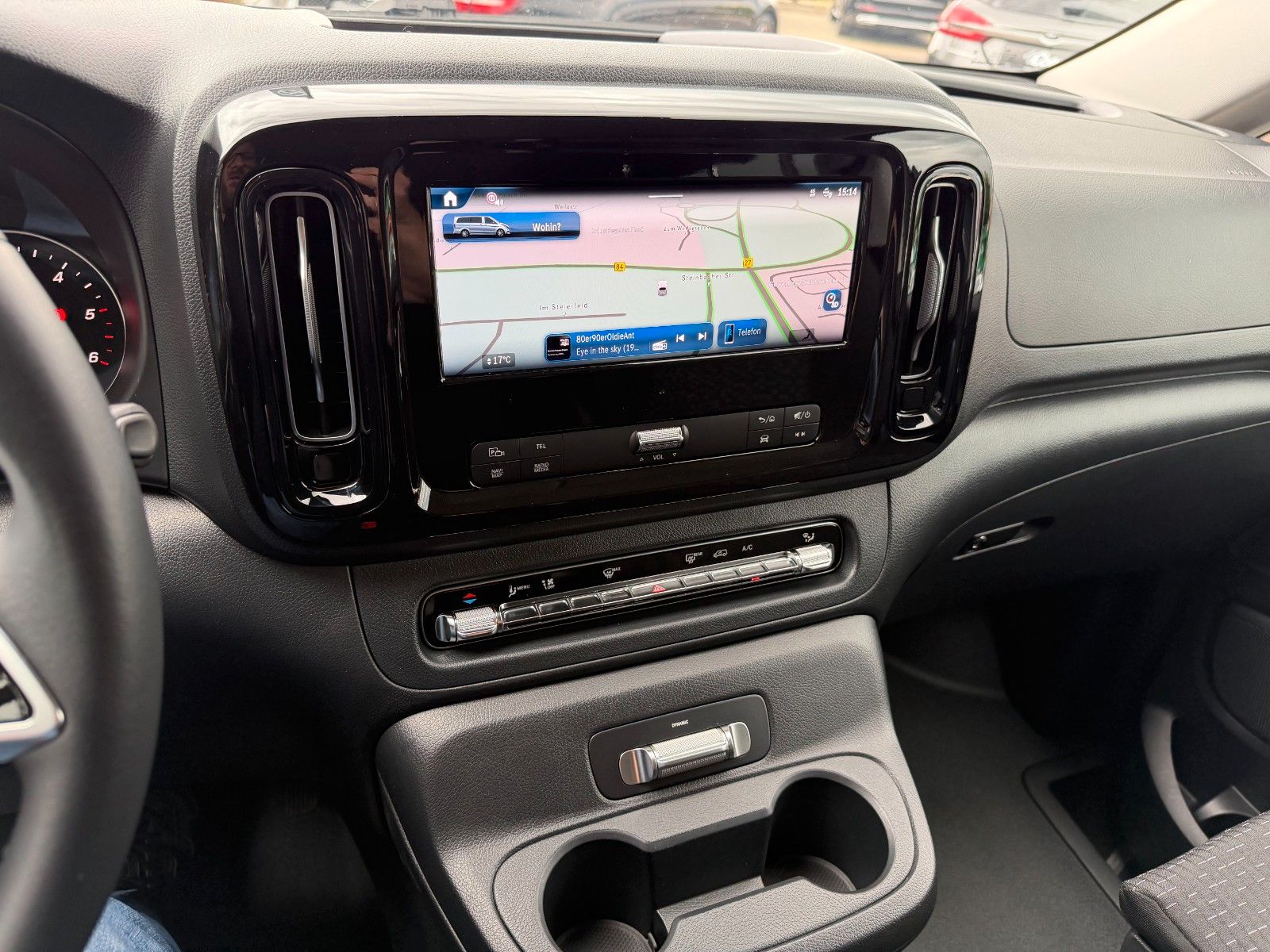 Fahrzeugabbildung Mercedes-Benz Vito 116 CDI 9G Tourer Pro AHK2,5to Kamera