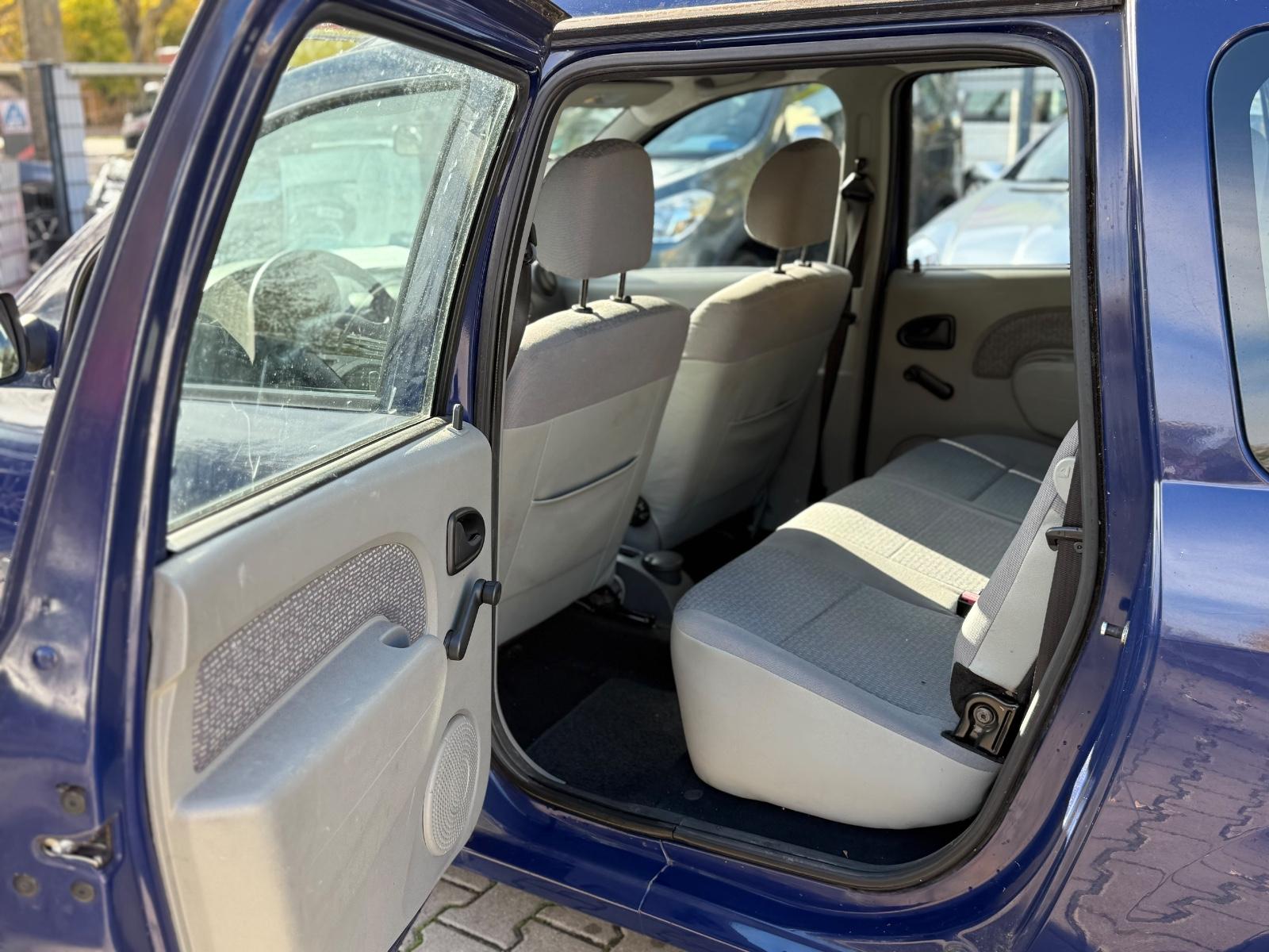 Dacia Logan 2008 — photo 15
