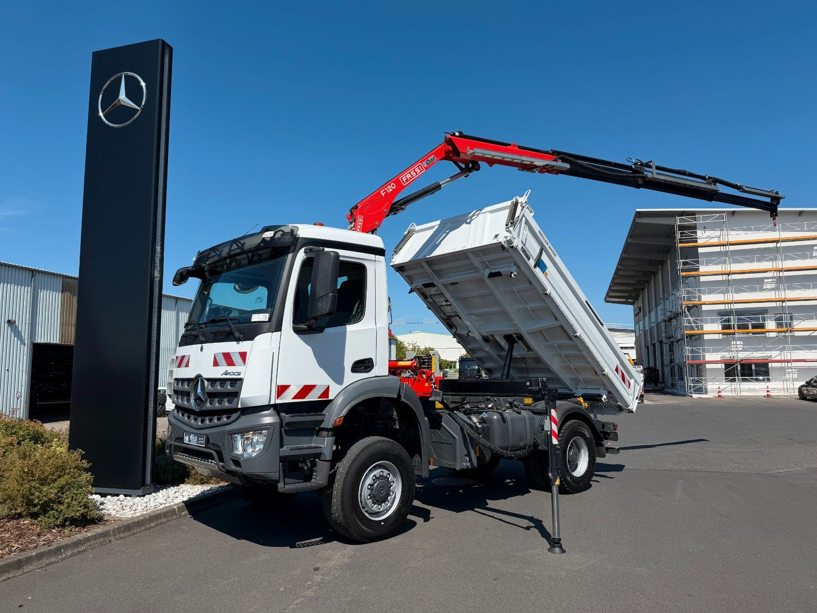 Fahrzeugabbildung Mercedes-Benz Arocs 1832 AK 4x4 Fassi F120B.1.23 E Funk 2xAHK