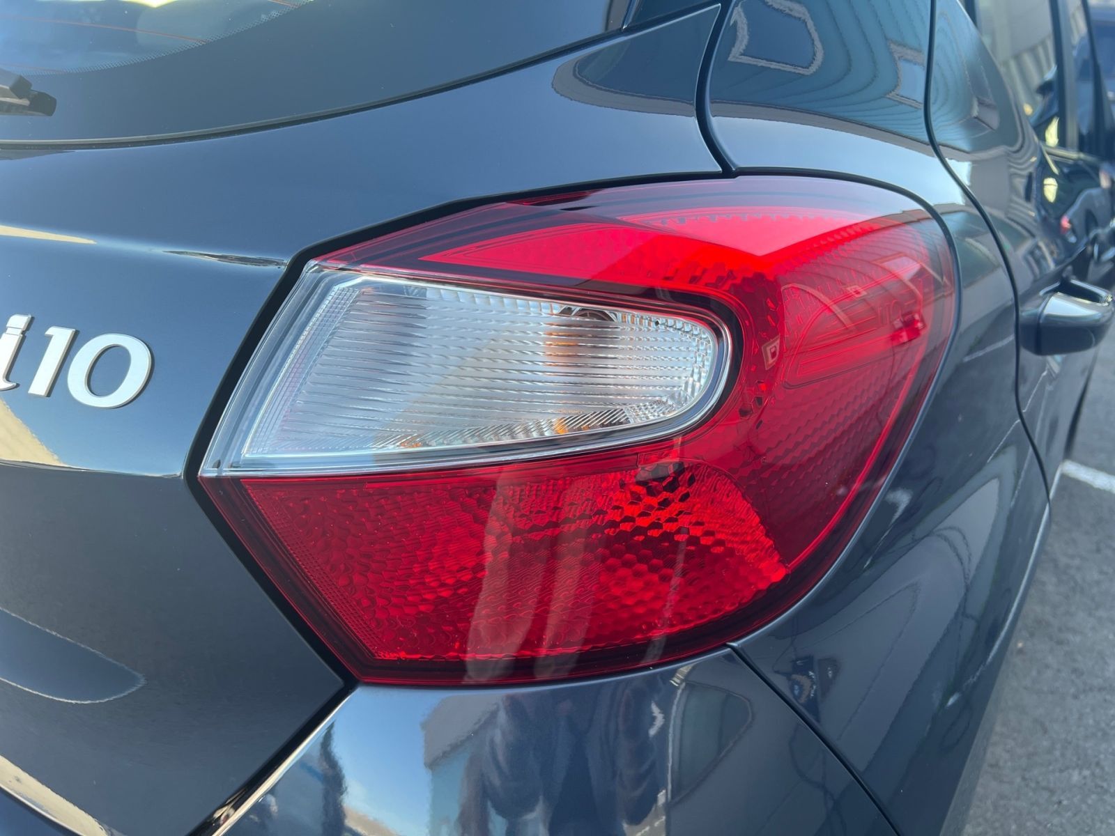 Fahrzeugabbildung Hyundai i10 1.0 Trend Komfort Navi Kamera