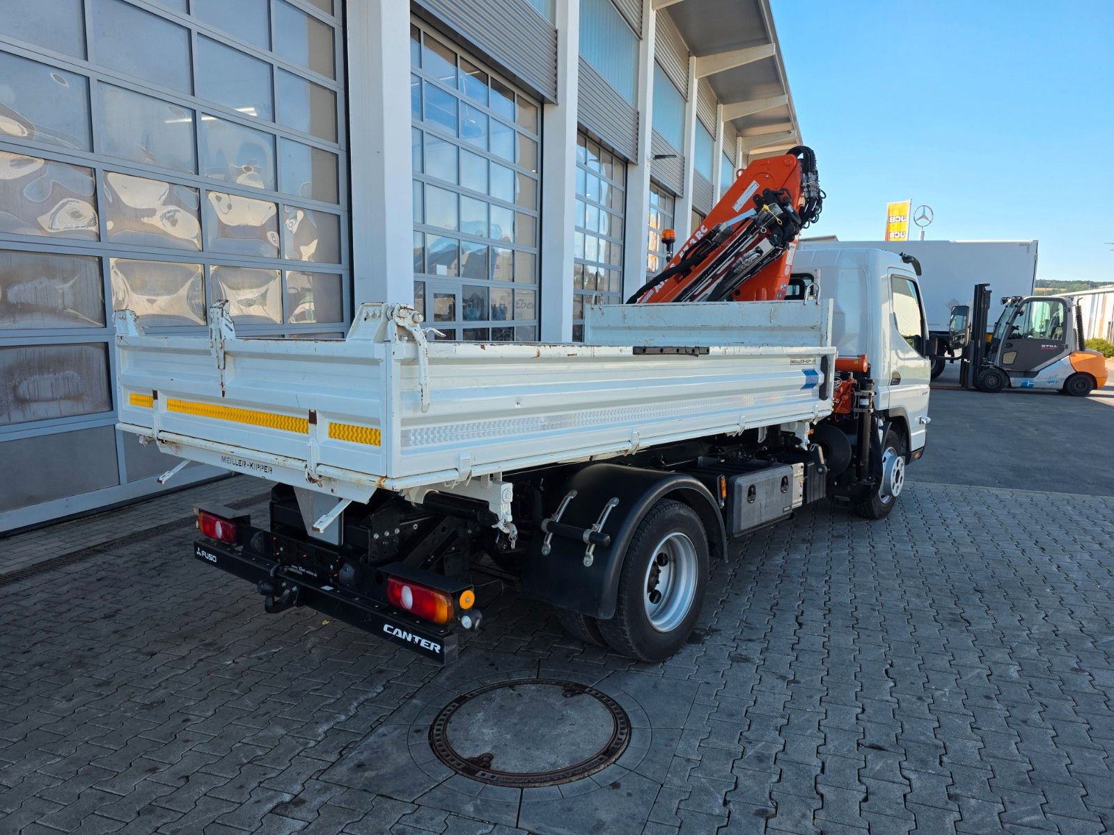 Fahrzeugabbildung Mitsubishi Fuso Canter 7C18 KK Atlas 57.3RC-A2 Funk AHK