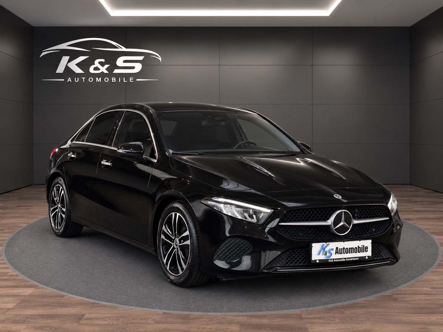 Mercedes-Benz A 200d LIMOUSINE WIDESCREEN AMBIENTE KAM LED foto 1