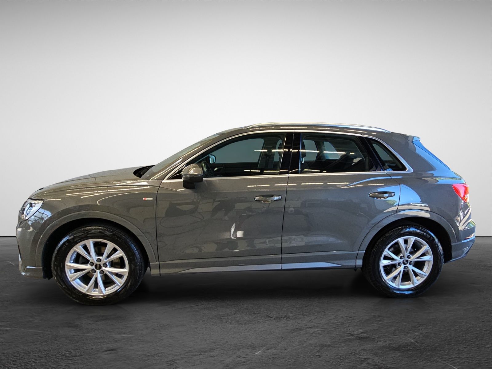 Audi Q3 35 TFSI S tronic S line NaviPlus AHK Kamera S foto 3