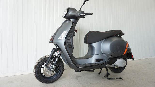 Vespa GTS 300 Super Sport *20 KM*