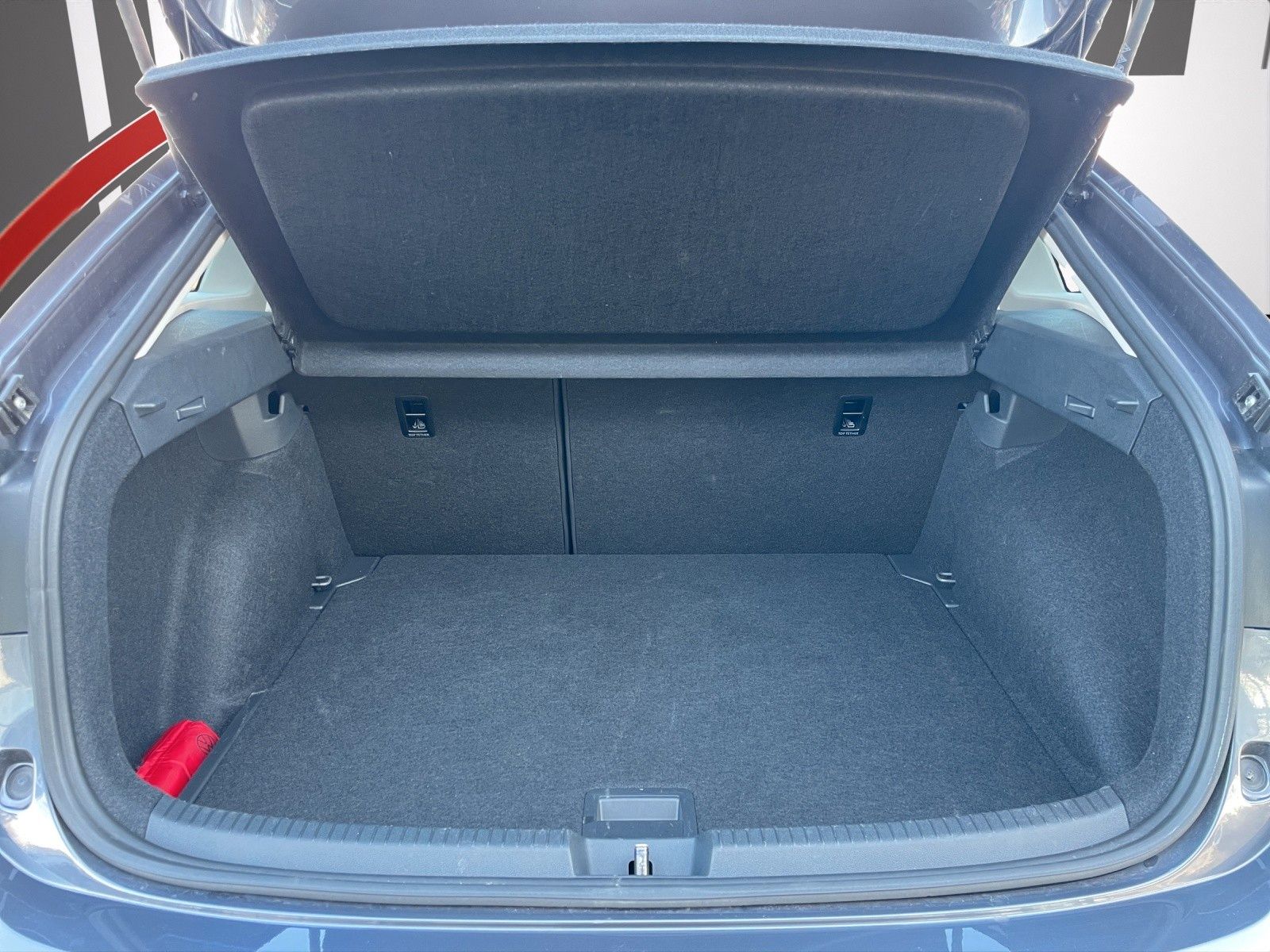 Fahrzeugabbildung Volkswagen Taigo 1.0 TSI DSG MOVE LED/AHK/SHZ/RFK/ACC/PDC