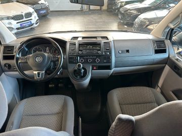 Volkswagen T5 *CAMPER*KÜCHE*BETT(aufklappbar)*ESSTISCH*AHK*
