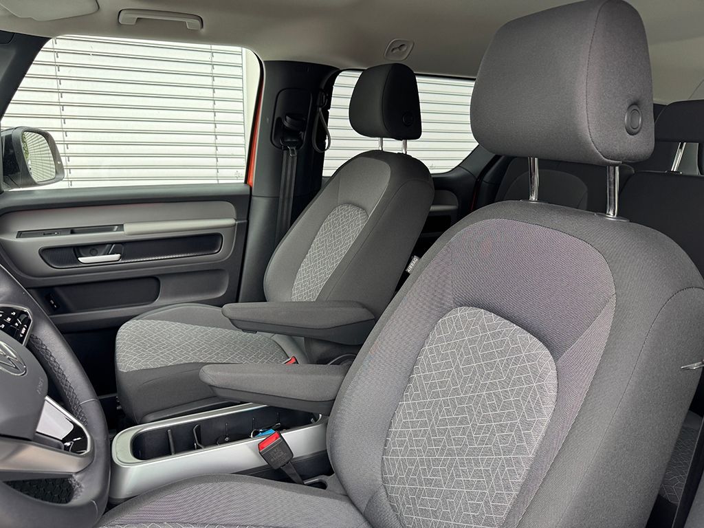 ID.Buzz Pro *NAVI*LED*KEYLESS*REARVIEW*