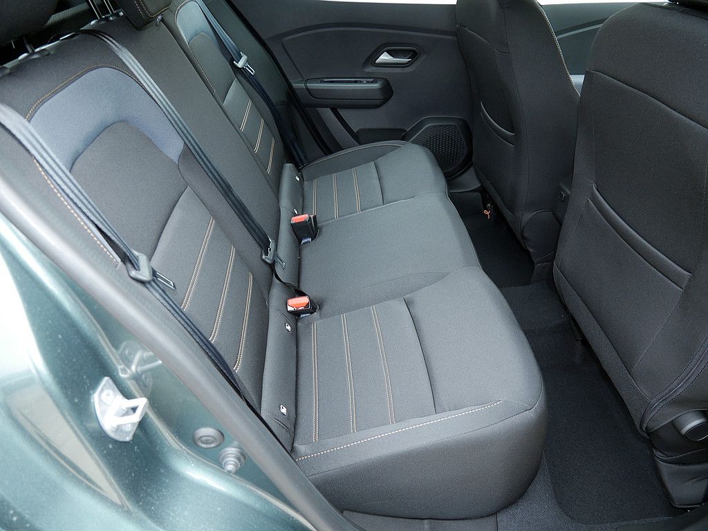 Fahrzeugabbildung Dacia Sandero Stepway Expression TCe 110 FACELIFT 2026