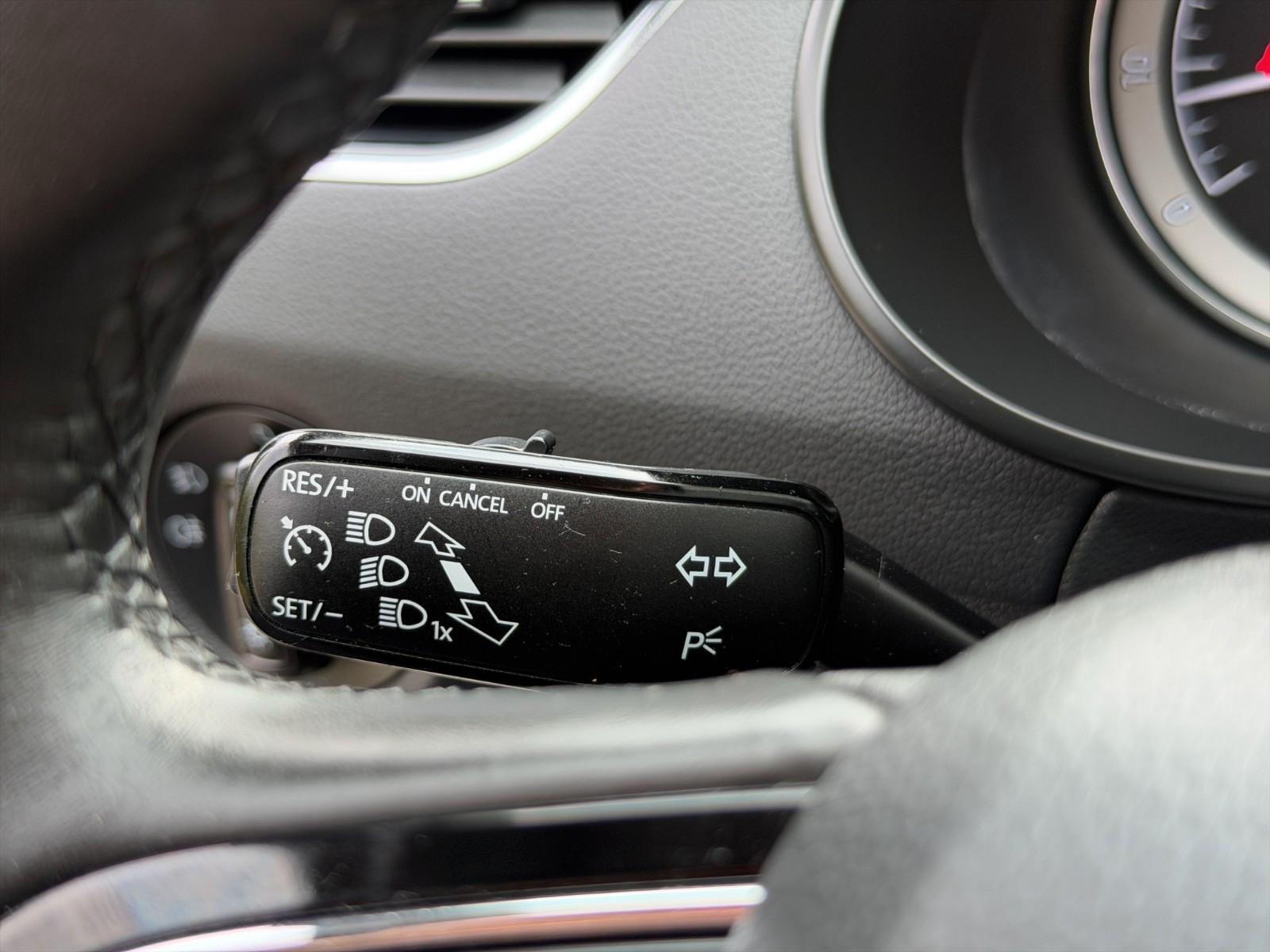 Skoda Octavia Combi Style LED/Keyless/CarPlay/PDC