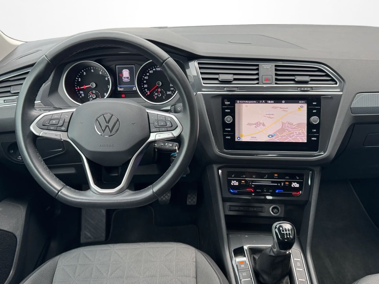 Tiguan 1.5 TSI LIFE *NAVI*LED*ACC*