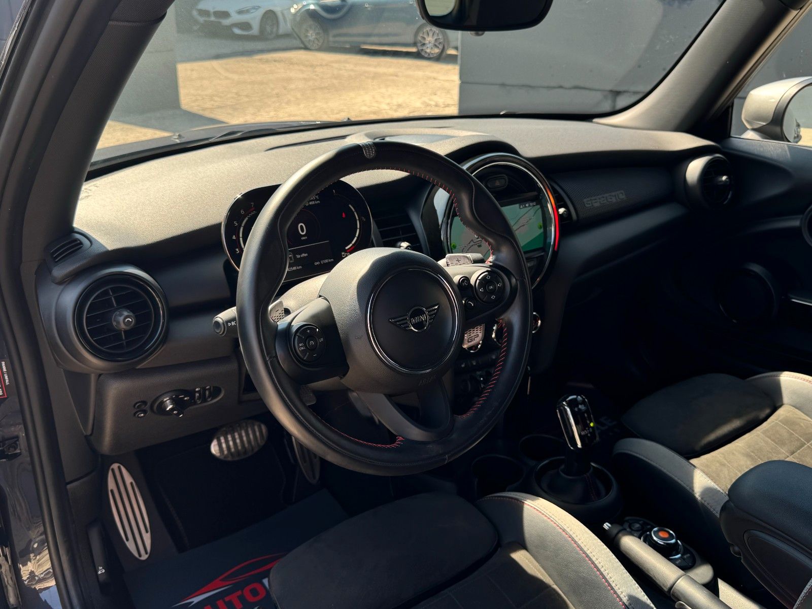 Fahrzeugabbildung MINI John Cooper Works GP CarPlay Tempomat SHZ DAB