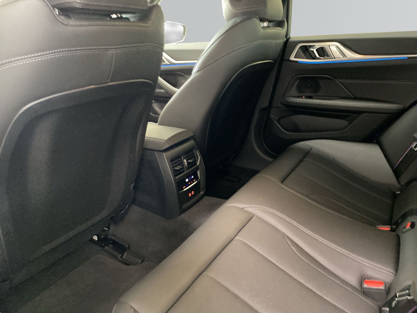 BMW i4 - Bild 9