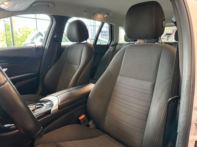 Mercedes-Benz C 220 *Keyless*Memory*PDC*ACC*AHK*SpurHT*NAVI*