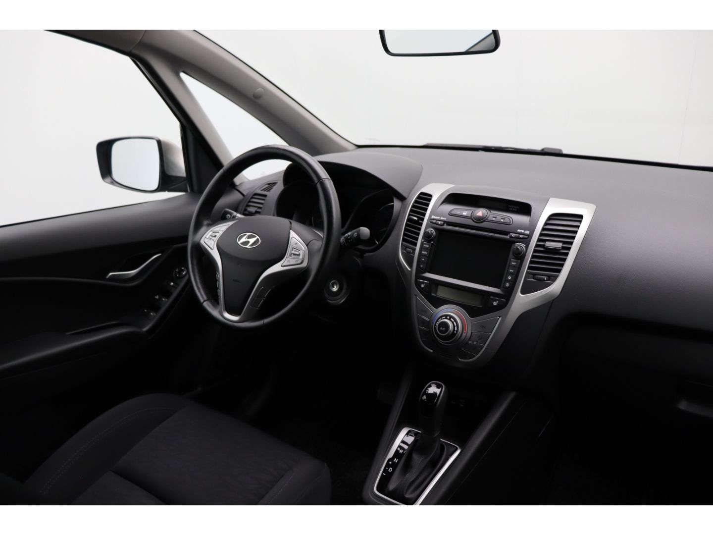 Fahrzeugabbildung Hyundai ix20 Klimaauto SHZ Tempomat Kamera Navi