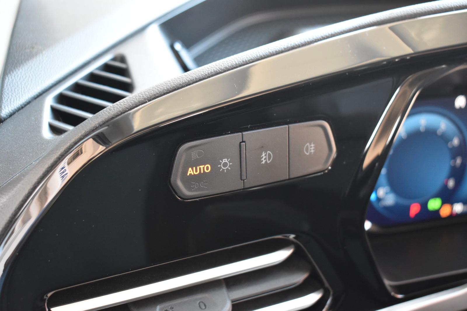 Ford Tourneo Connect 1.5 EcoBoost Aut. Titanium Navi, миниатюра 25