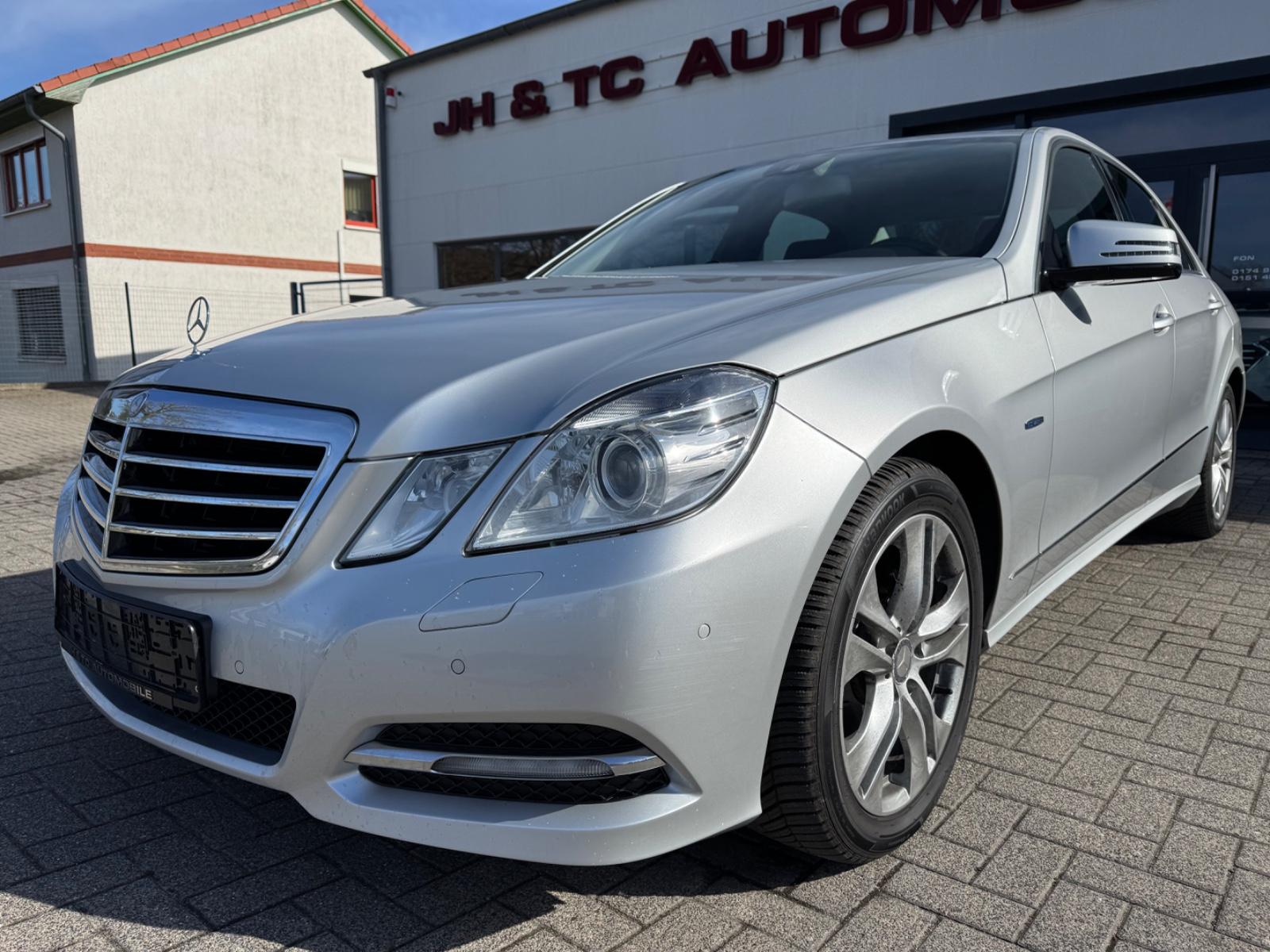 Mercedes-Benz E 220 Limo/ Avantg/Xenon/Navi/Leder/Pdc/ 78Tkm!!