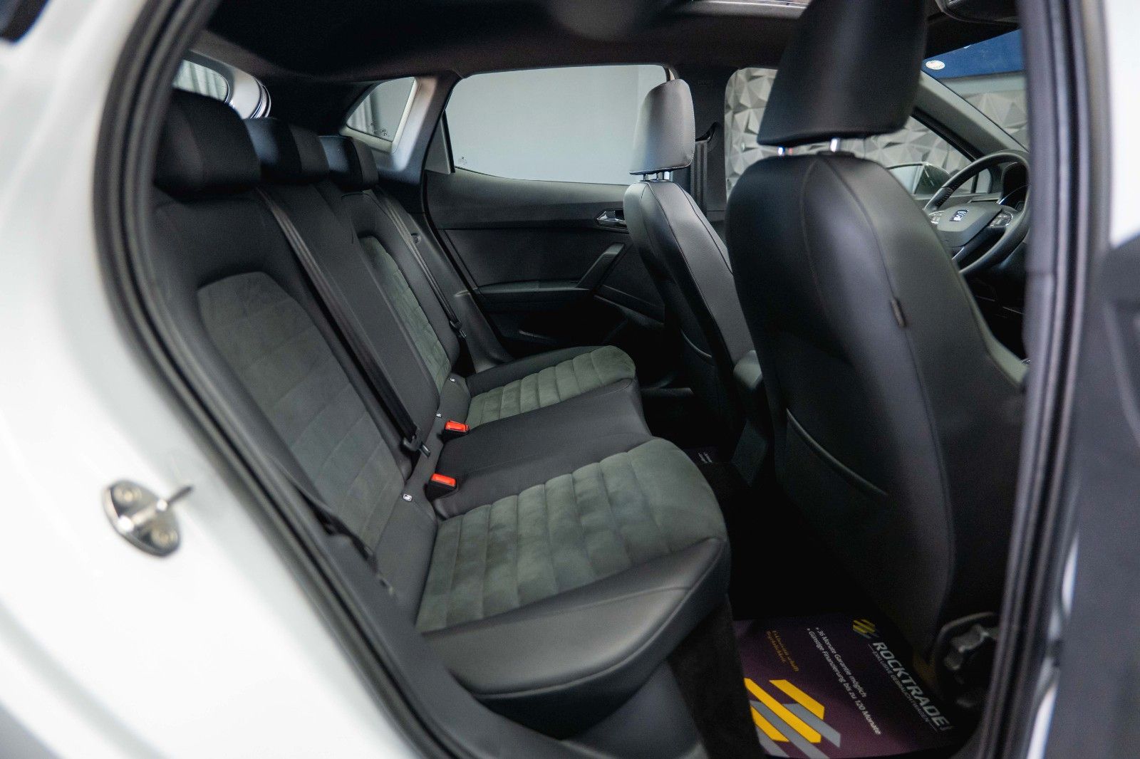 Fahrzeugabbildung SEAT Ibiza Xcellence Sport DSG *LED*Panorama*Kamera*