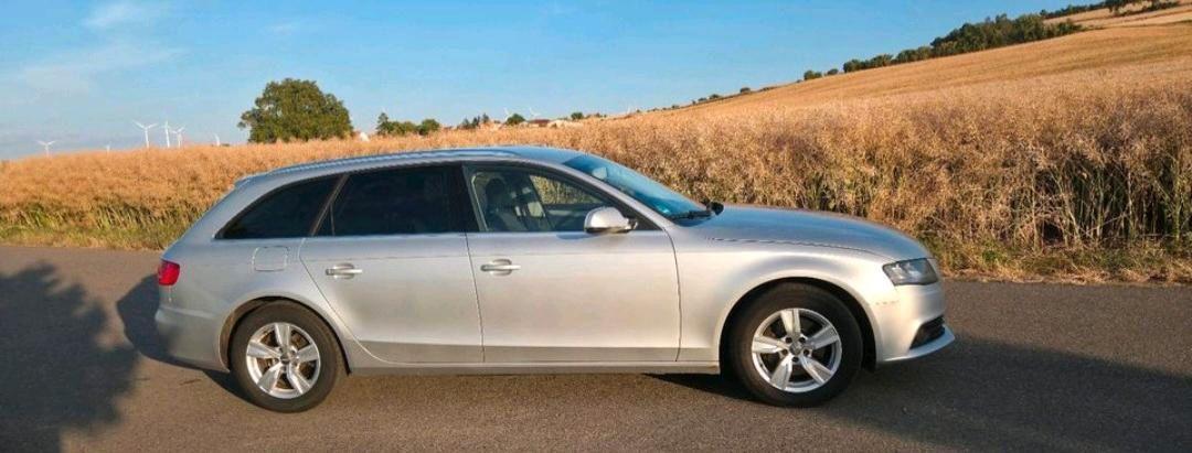 Audi A4 2011 — photo 8