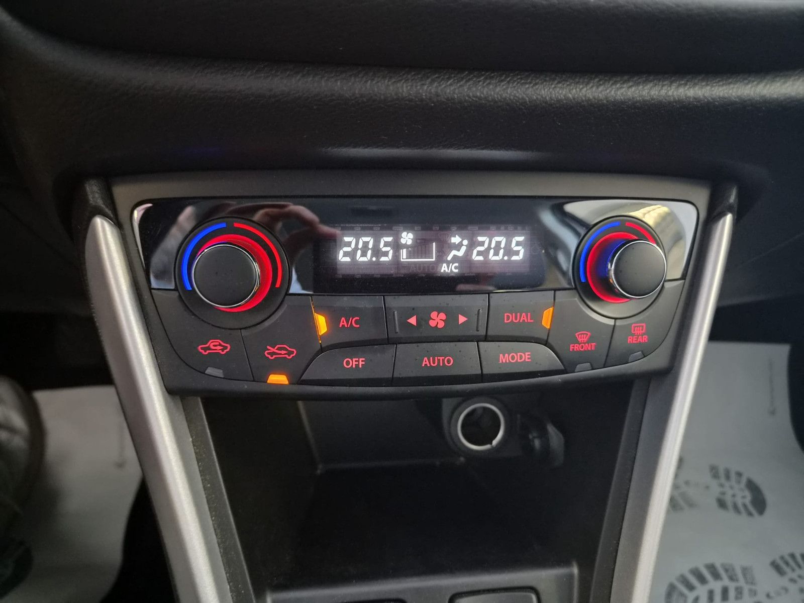 Fahrzeugabbildung Suzuki SX4 MILD HYBRID/ NAVI / GARANTIE / SCHECKHEFT /