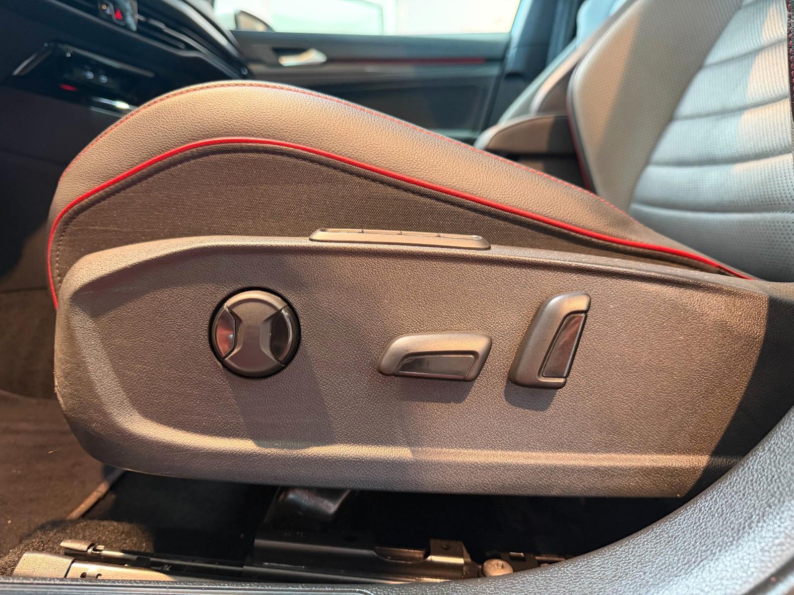 Volkswagen Golf 2.0 TSI DSG GTI *LED*Virtual*Navi*Pano*AHK*, миниатюра 14