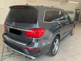 Mercedes-Benz GL 63 AMG - graue Mercedes-Benz GL-Klasse