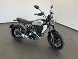 Ducati Scrambler 800 Icon Thrilling Black - DUCATI SCRAMBLER ICON
