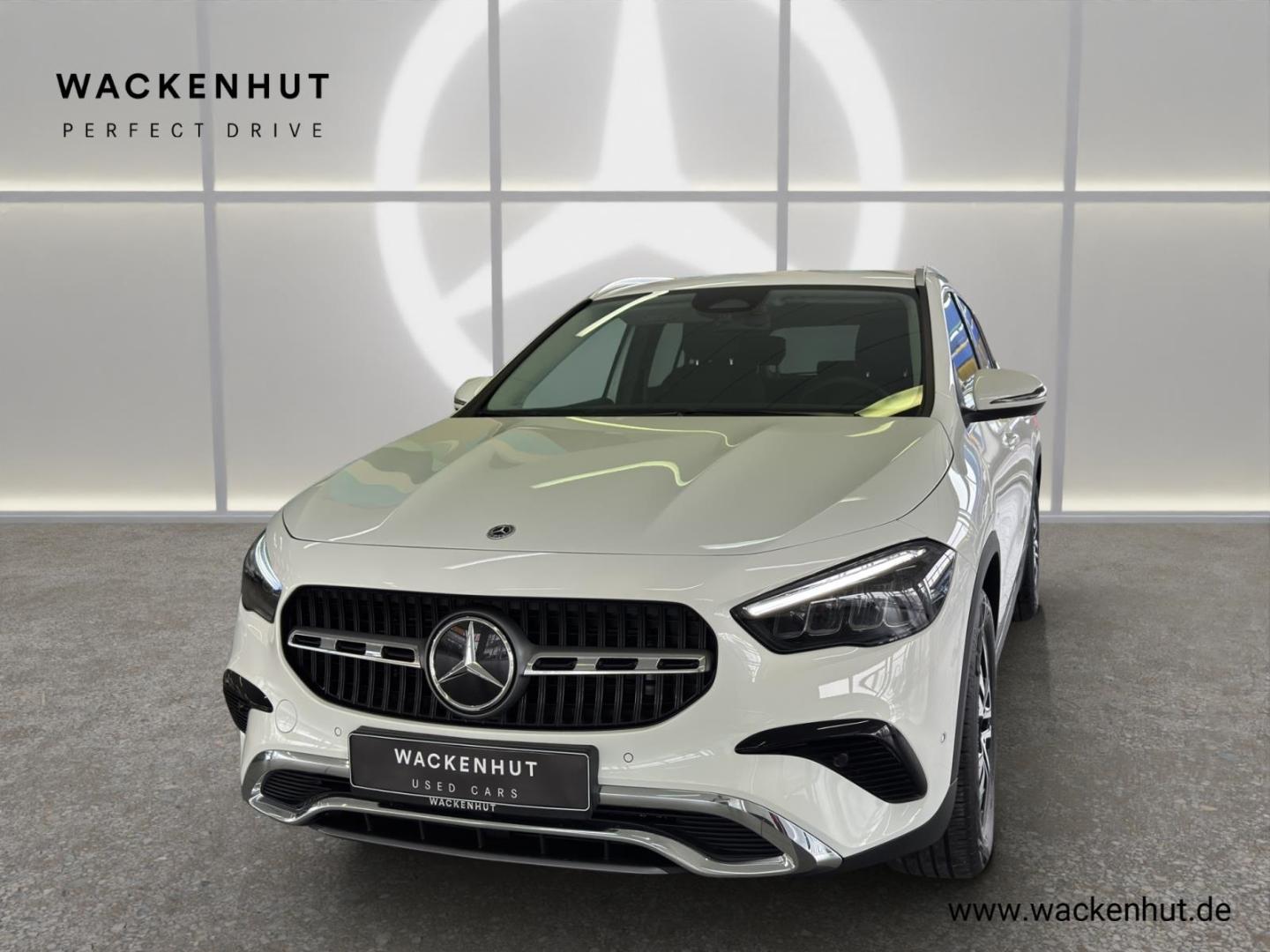 Mercedes-Benz GLA 220 d 4M PROGRESSIVE LIEN ADVANCED AHK+STDHZ