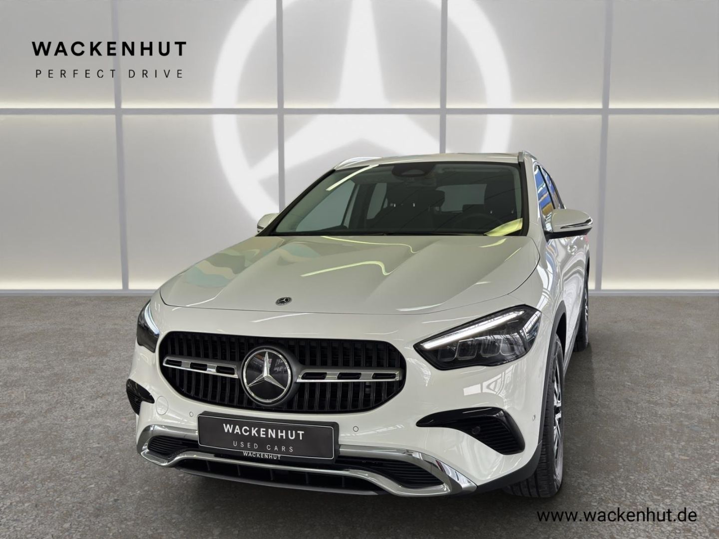 MERCEDES-BENZ GLA 220 d 4M PROGRESSIVE LIEN ADVANCED AHK+STDHZ