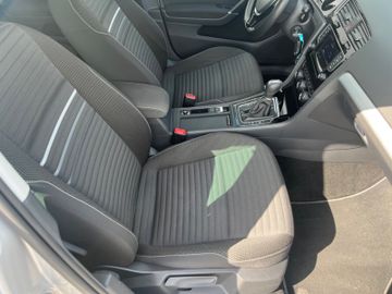 Fahrzeugabbildung Volkswagen Golf VII Lim. Cup BMT DSG  Navi SHZ Ergo uvm.