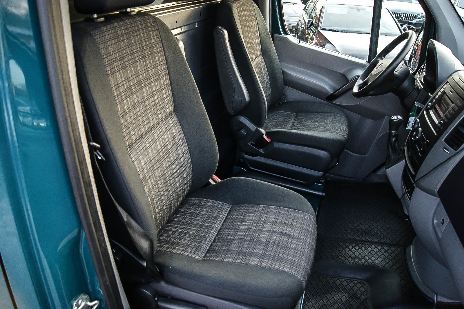 Fahrzeugabbildung Mercedes-Benz Sprinter II Kasten 316 CDI 1.HAND KLIMA PDC AHK