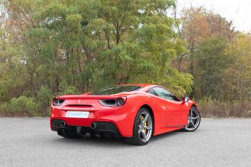 صورة 5 لـ 2017 Ferrari 488 GTB