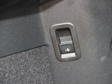 Volkswagen Golf VIII 2.0 TDI Style Tiptronic Klima LED Navi