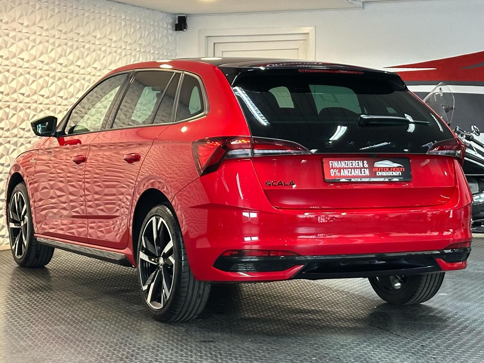 SKODA Scala 1.0TSI MONTE CARLO MATRIX#AHK#TEMPO#SPUR - Image 5
