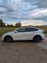 Tesla Model Y SR RWD | 8-Fach | HU neu | 1.Hd - Tesla MODEL Y SR Gebrauchtwagen