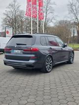 BMW X7 M50i BMW SELECTION Garantie / 6 Sitzer/ 530PS - graue BMW X7 M50