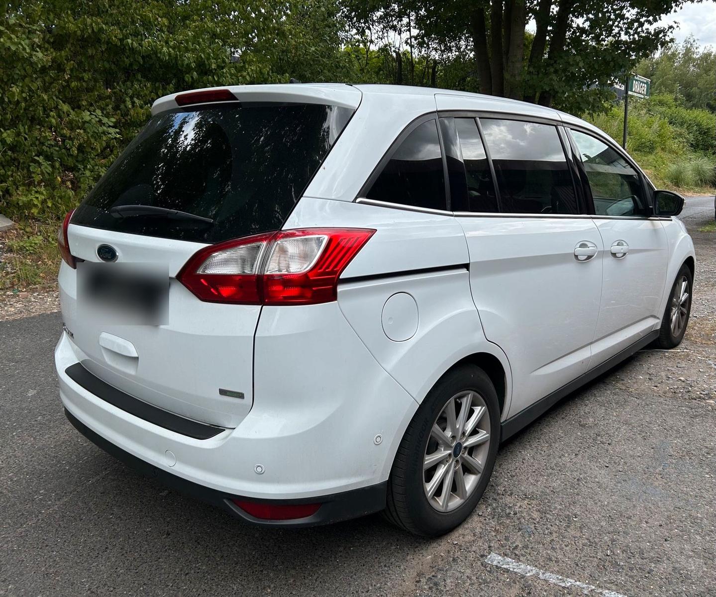 Ford Grand C-MAX 2015 — photo 5