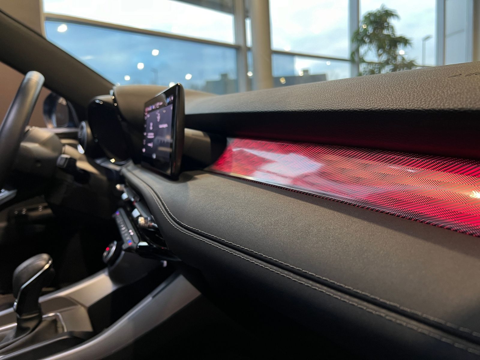 Fahrzeugabbildung Alfa Romeo Tonale Ti H&K LED NAVI ALU