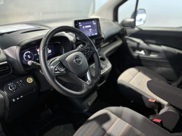 Fotografie des Opel Combo Electric Combo e-Life XL Ultimate