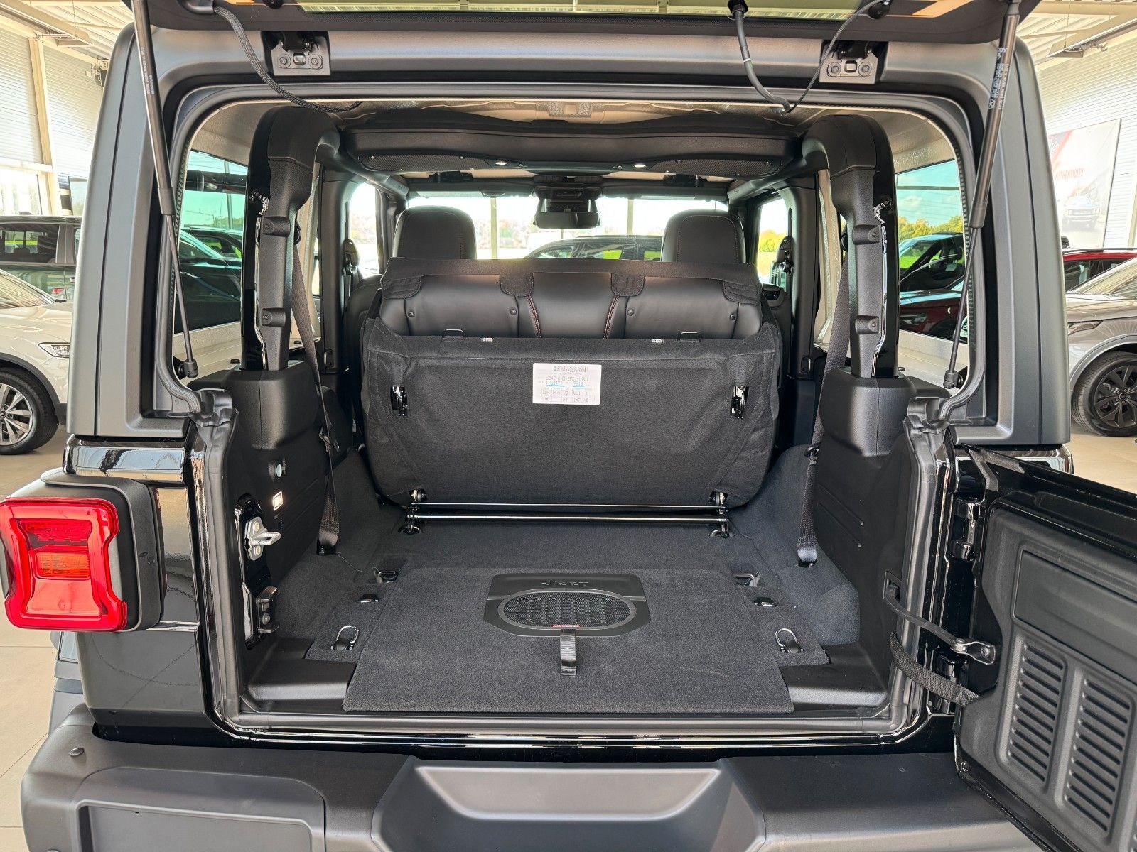 Fahrzeugabbildung Jeep Wrangler 2.0T-GDI Rubicon Recon Xtreme 4x4 WARN