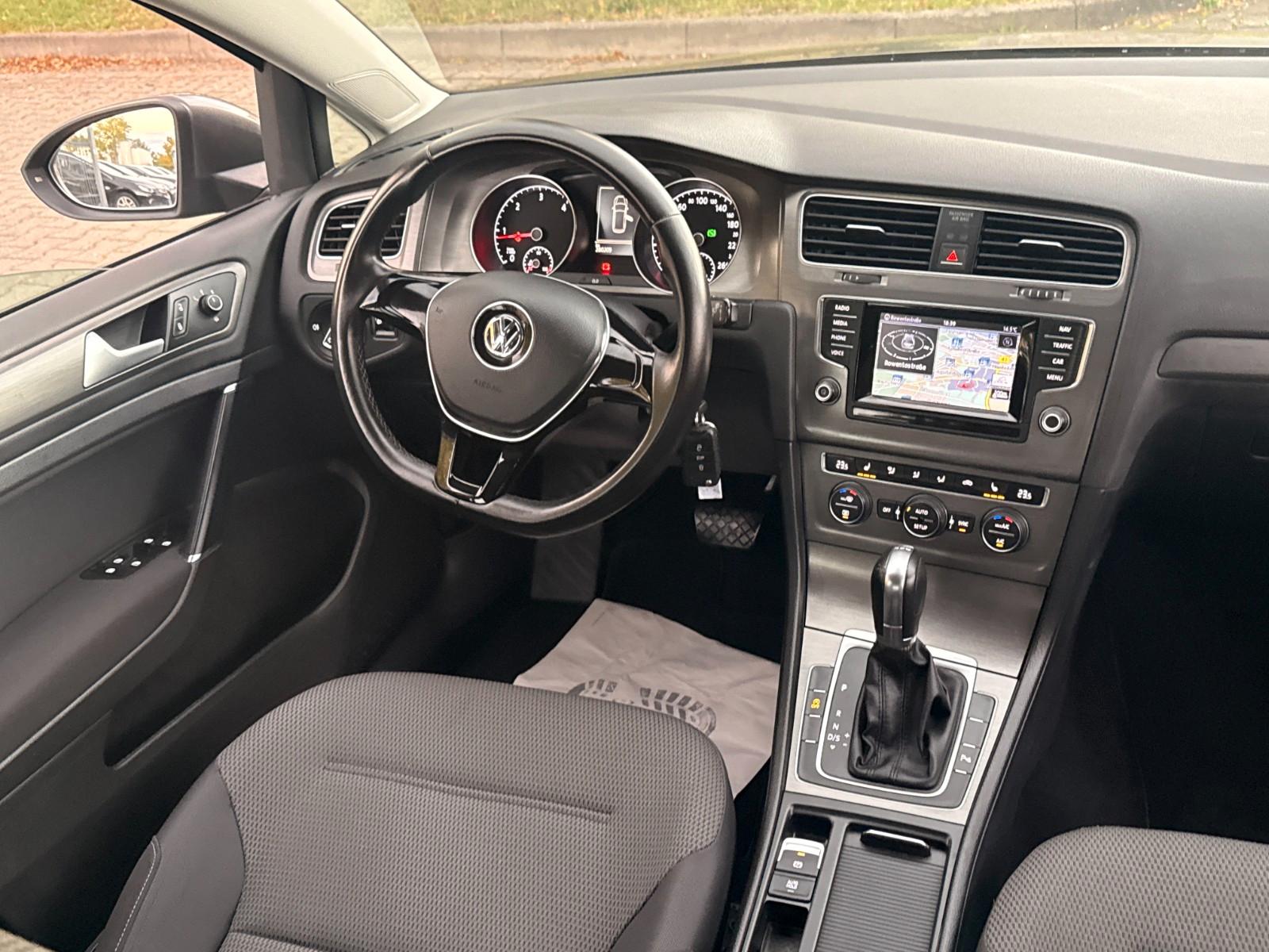 Volkswagen Golf 2013 — photo 31